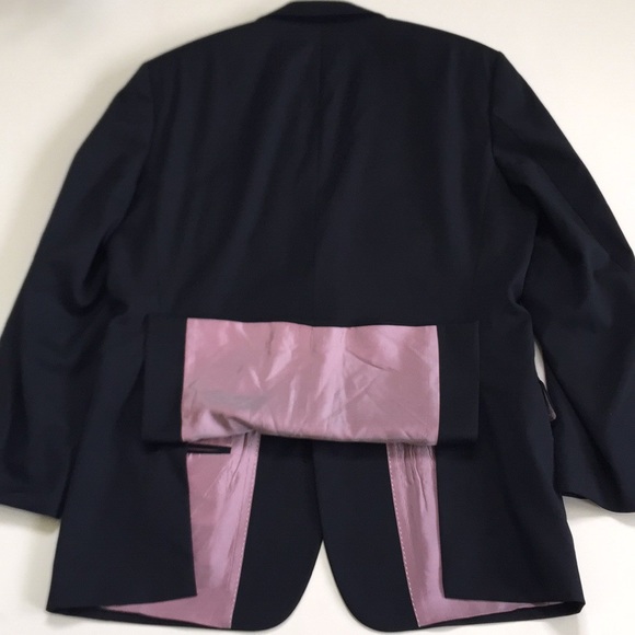 Hugo Boss Suit - Picture 4 of 8